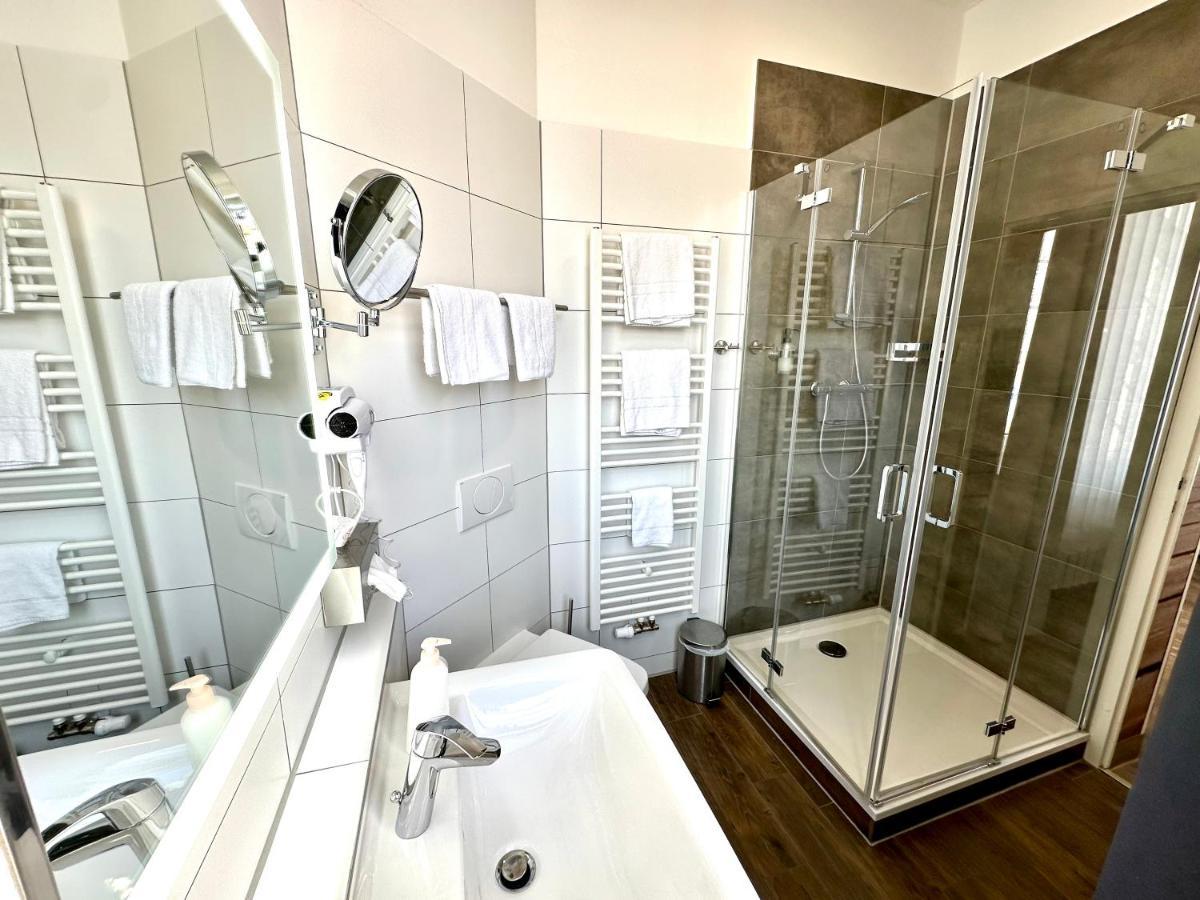 Hotel "Central" Inh Carolin Krause Bitterfeld-Wolfen Екстер'єр фото